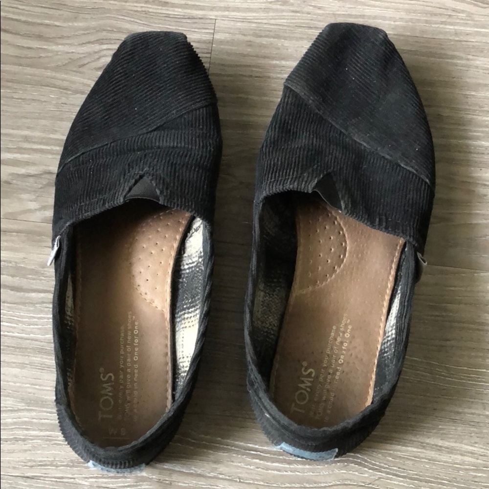 Toms